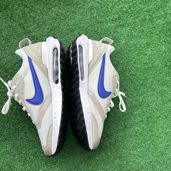 Nike White and Blue Sneakers - Picture 2 of 10